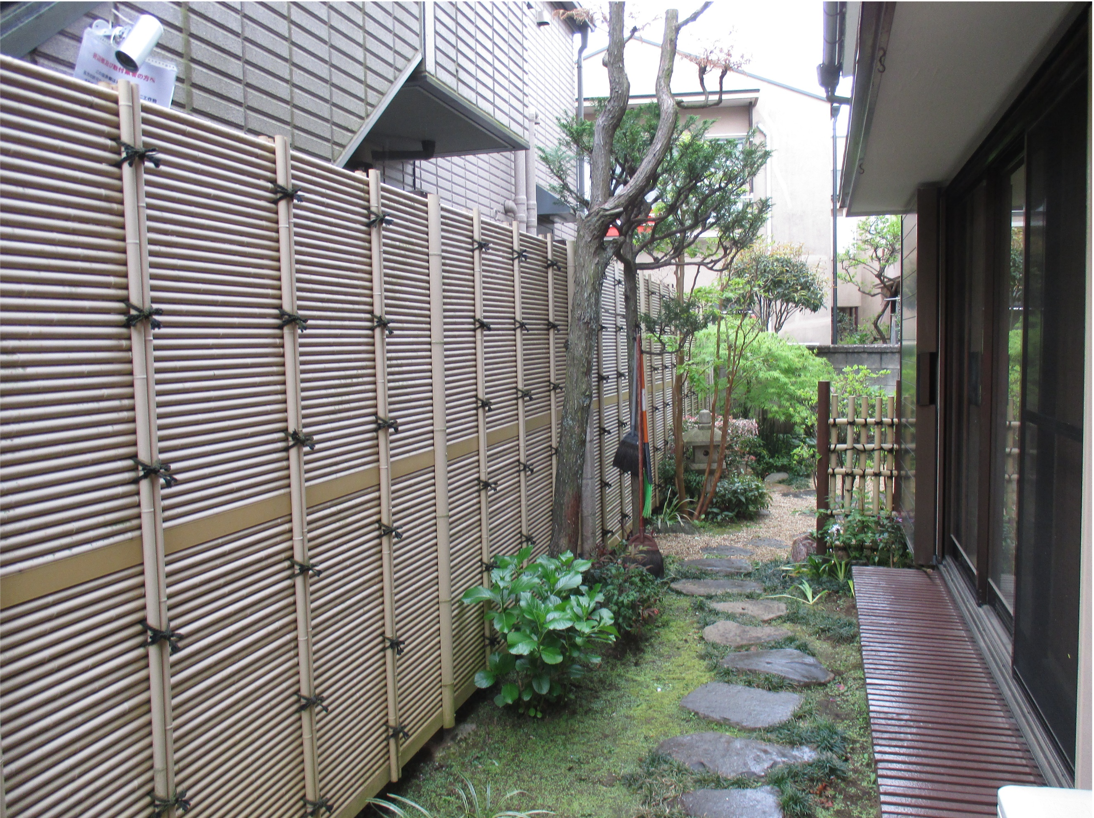 垣根の王様 御簾垣