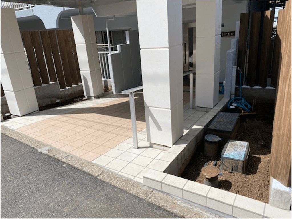 板橋区集合住宅 — 施工前 3