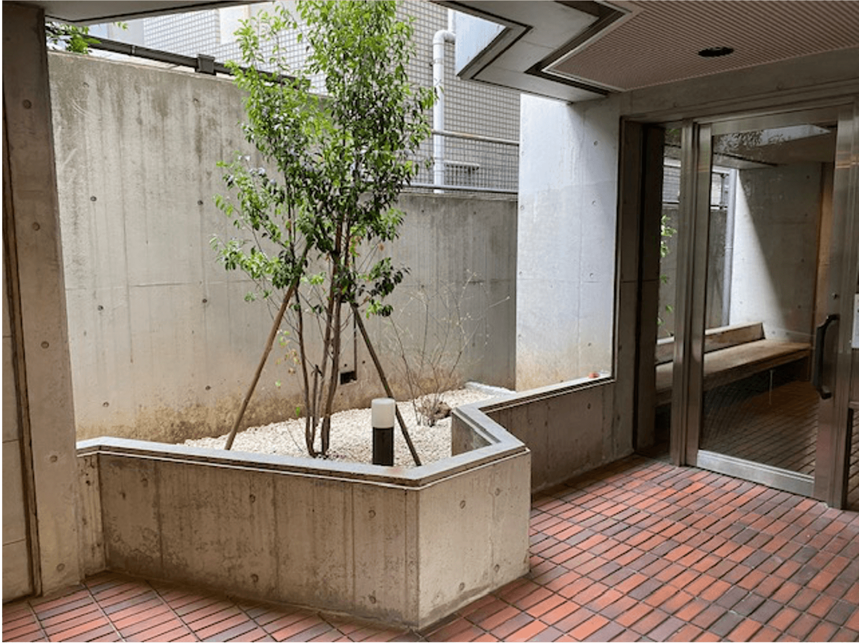 新宿区集合住宅 — 施工後 3